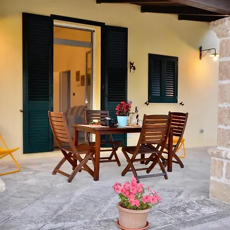 Holiday home Emanuel *